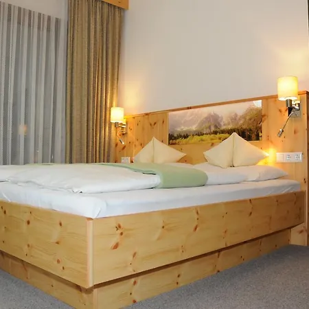 Vital Hotel 3*